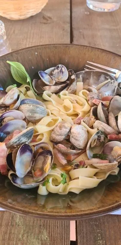 Tagliatelles Aux Palourdes Et Lardons